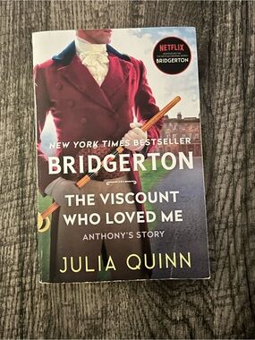 Bridgerton: The Viscount Who Loved Me by Julia Quinn - Anthony’s Story Paperback